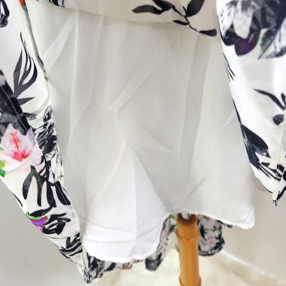 ALI & JAY FLOUNCE FLORAL BIRD PRINT HI-LO MAXI DRESS SPAGHETTI STRAP Size S - Picture 8 of 12